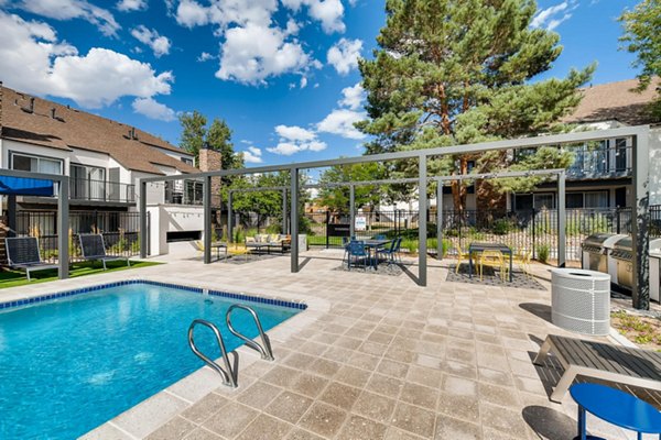 pool at Park at Canyon Ridge Apartments 