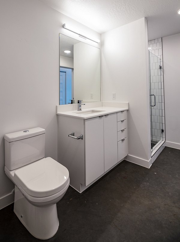 bathroom at Quattro Apartments