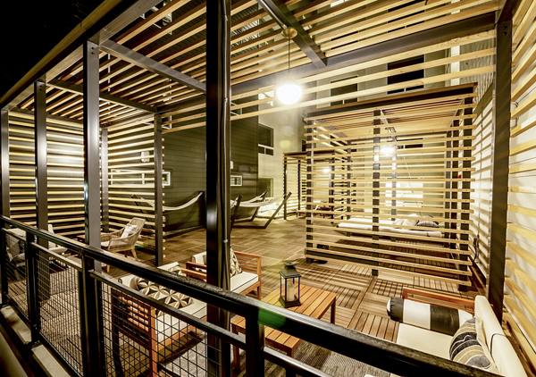 patio/balcony at Quattro Apartments