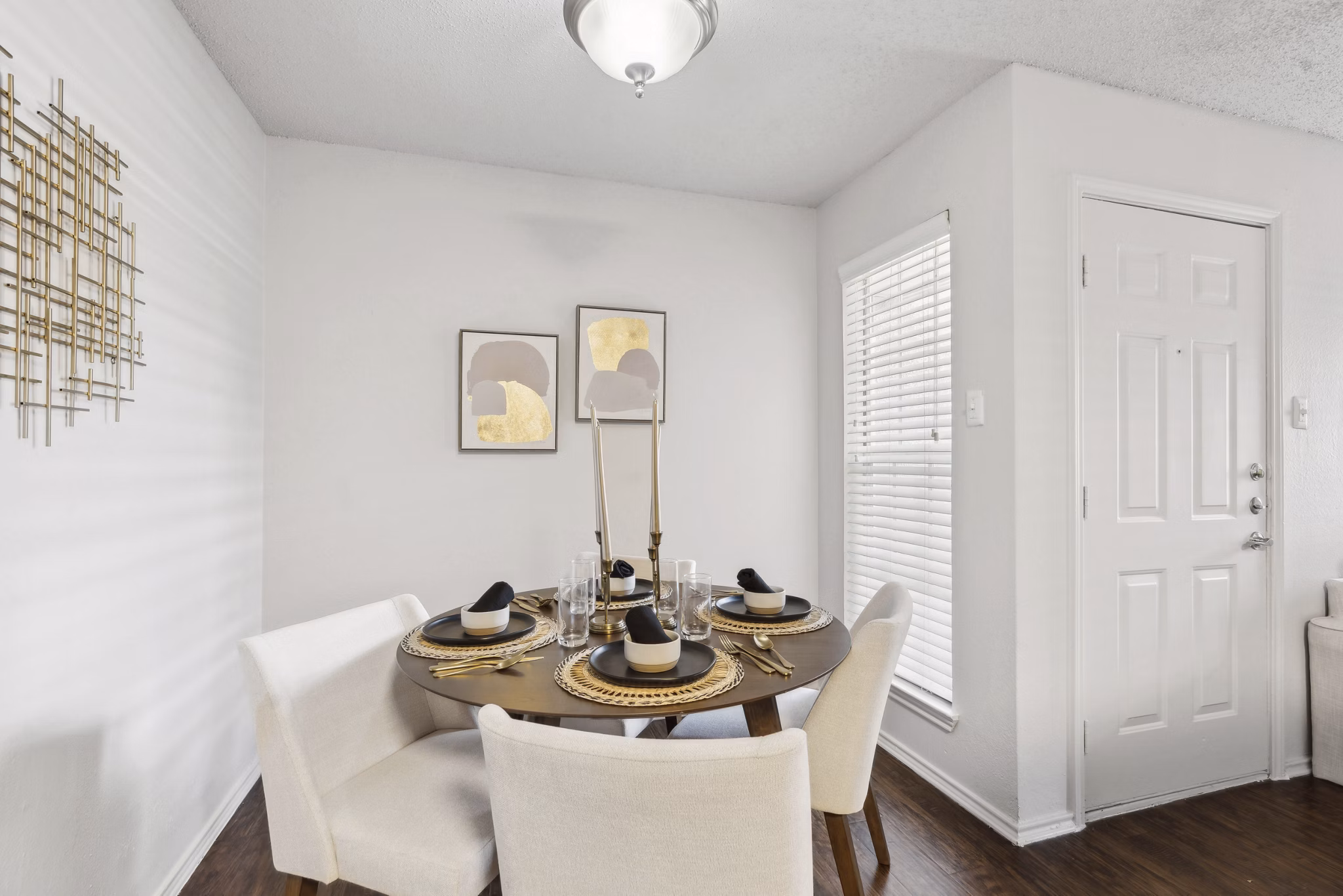 Dining area featuring modern furniture and decor at Townlake of Coppell Apartments