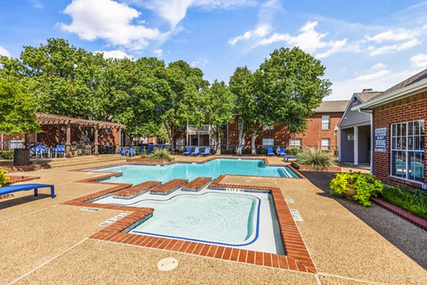 hot tub/pool at Townlake of Coppell Apartments
