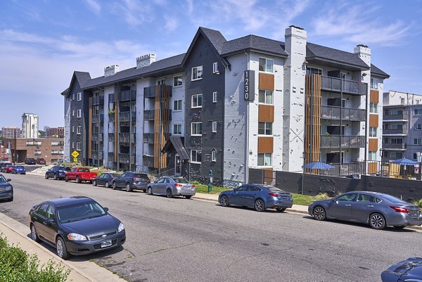 exterior at Cambridge Place Apartments