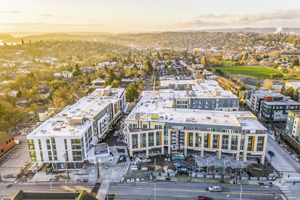 Jackson Apartments: Contemporary building in prime city location
