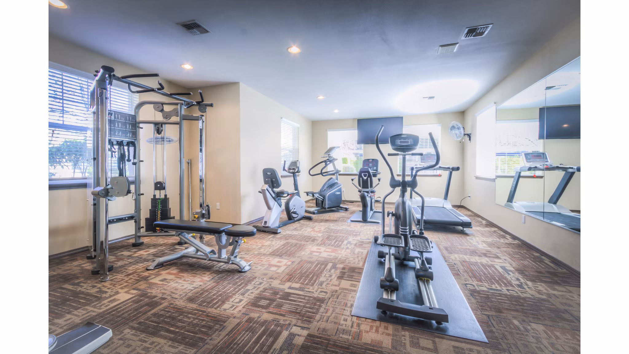 Amenities Template: State-of-the-art fitness center at Bradley Park Apartments
