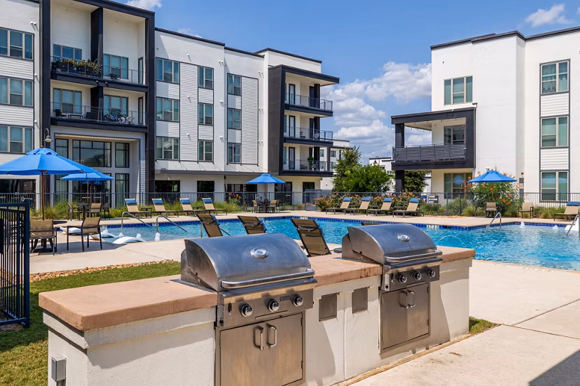 grill area at Rhythms Apartments