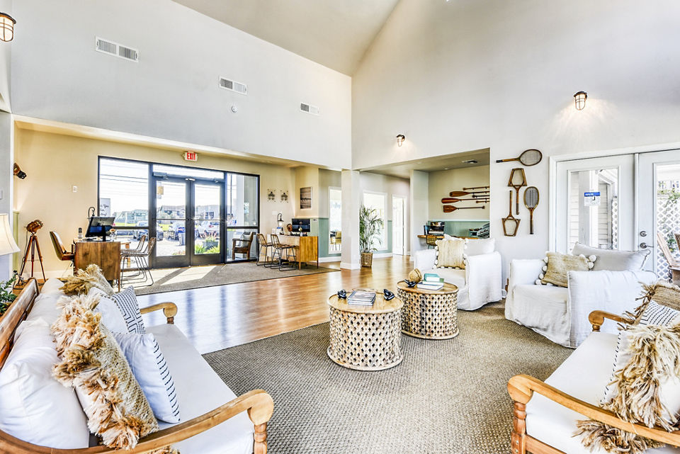 Elegant clubhouse lobby with modern decor at Copper Ridge Apartments