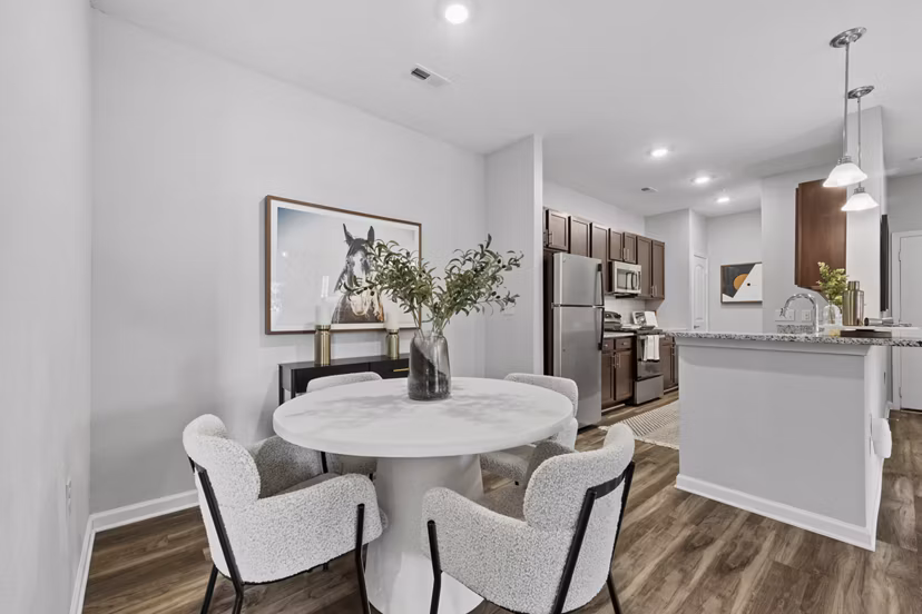 dining room at Legacy Lake Norman Apartments