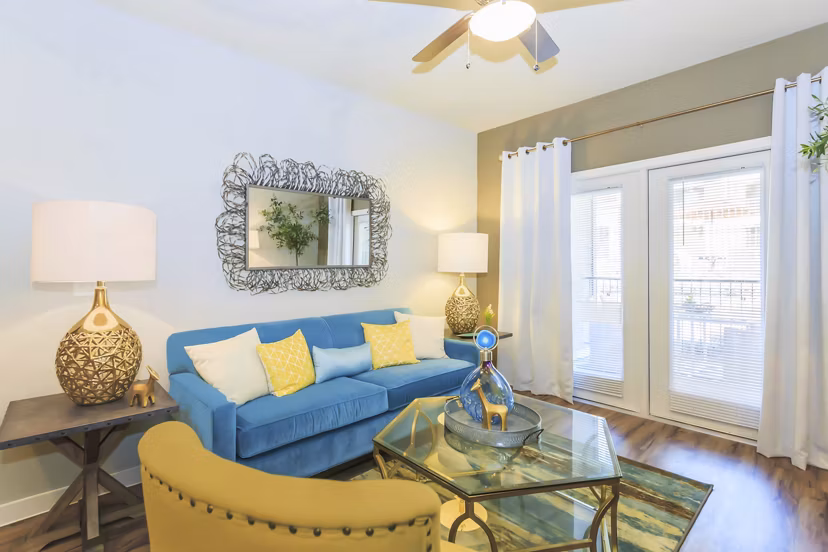 Modern living room with stylish furnishings in Vantage at Boerne Apartments