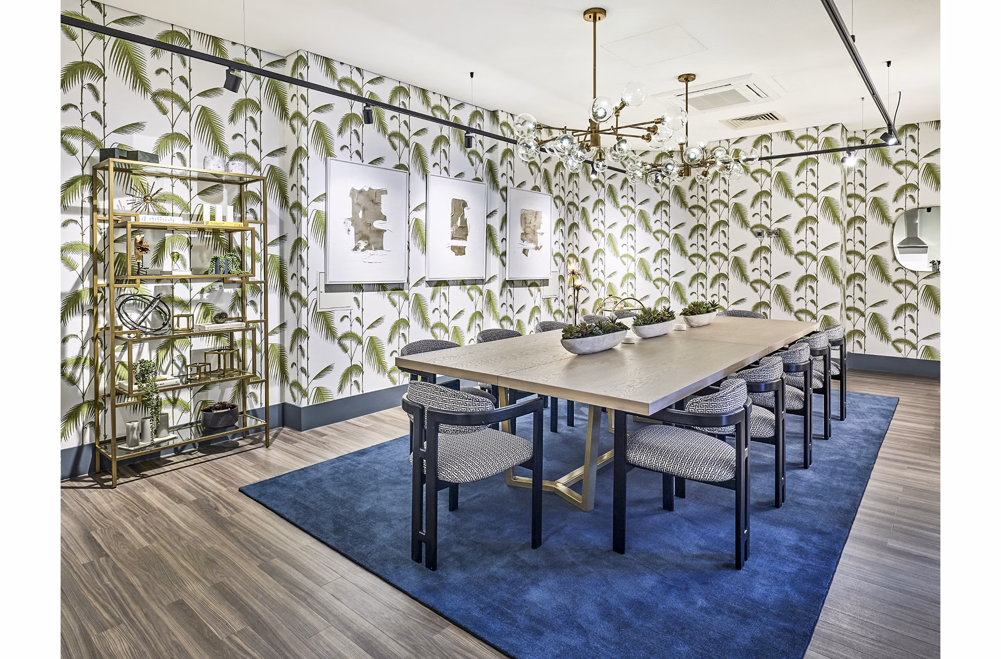 clubhouse/meeting facility at Charter Place Apartments