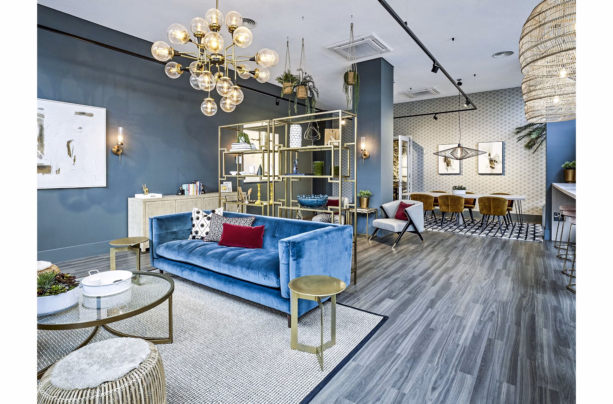 clubhouse/lobby at Charter Place Apartments