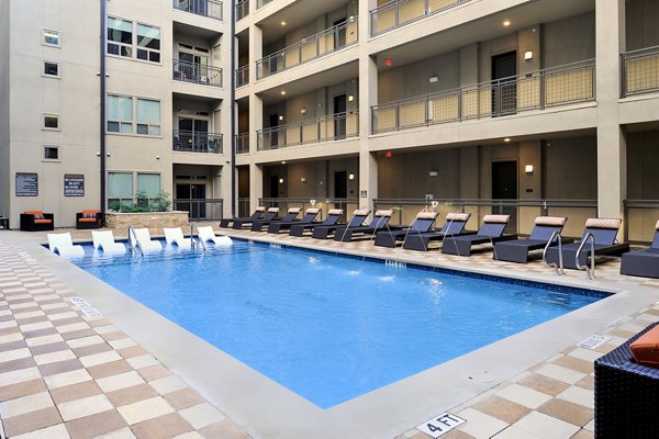 pool at 422 at the Lake Apartments