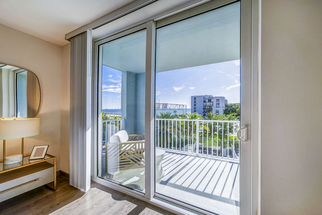 Navette On The Bay Miami Fl 23 of 29