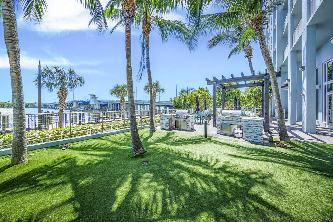Navette On The Bay Miami Fl 19 of 29