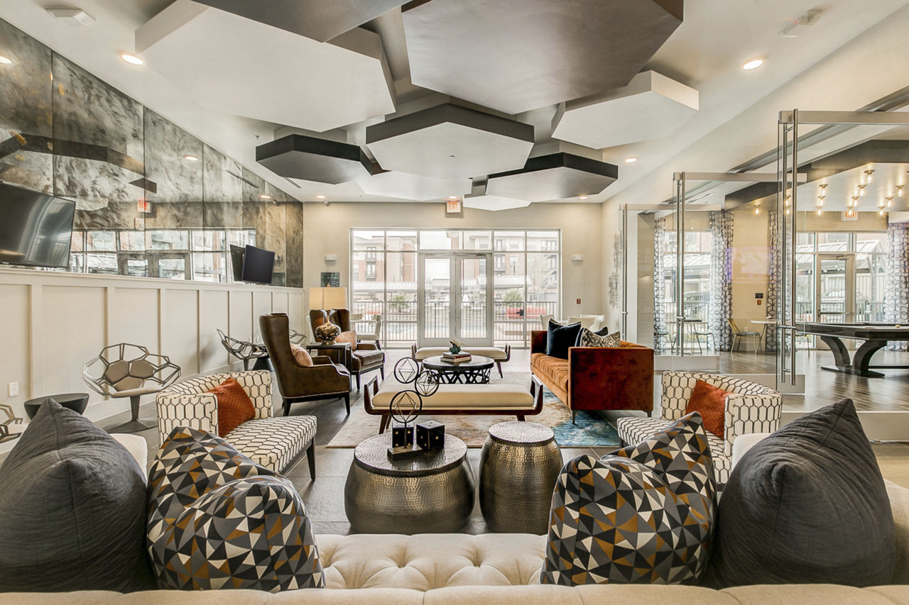 Lobby at Eastbank Riverwalk (1 of 2)