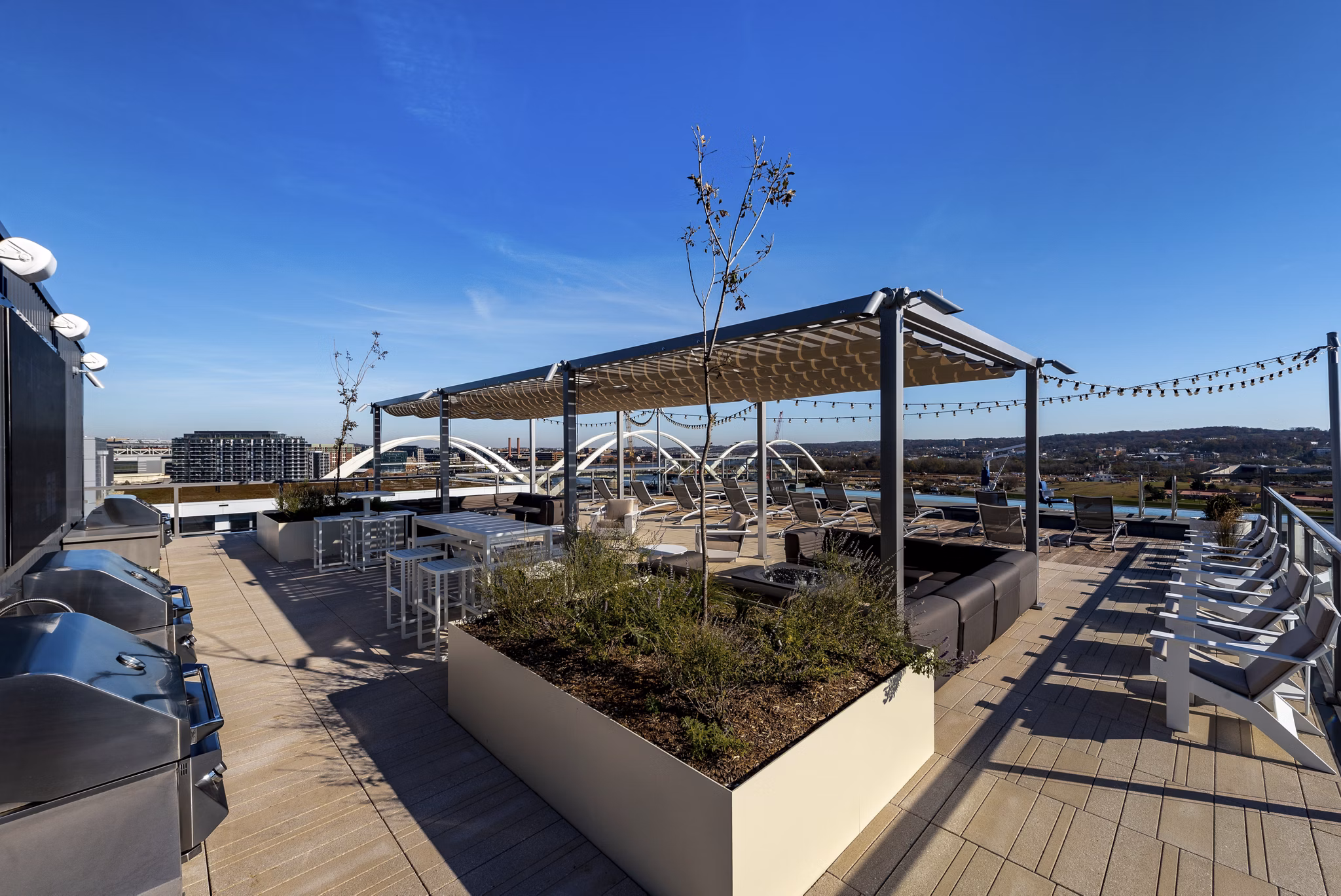 Buzzard Pointe: Luxurious waterfront apartments in a vibrant community