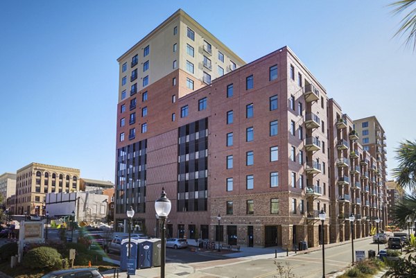 exterior at Overlook at River Place Apartments