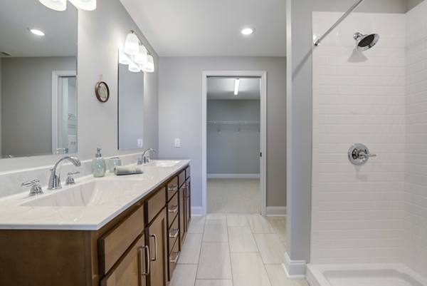 bathroom at Overlook at River Place Apartments