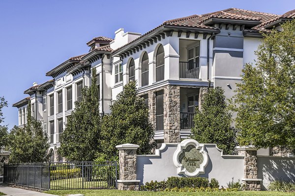 Venetian Isle Apartments: Modern waterfront apartments with lush landscaping in vibrant Orlando neighborhood