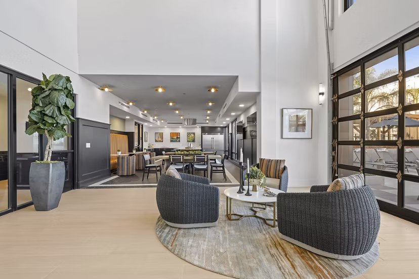 clubhouse at Pilot & Park Apartments