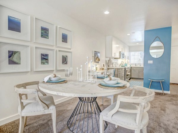 dining area at Serenity at Larkspur Apartments