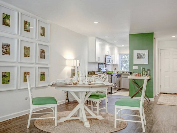 dining room at Serenity at Larkspur Apartments