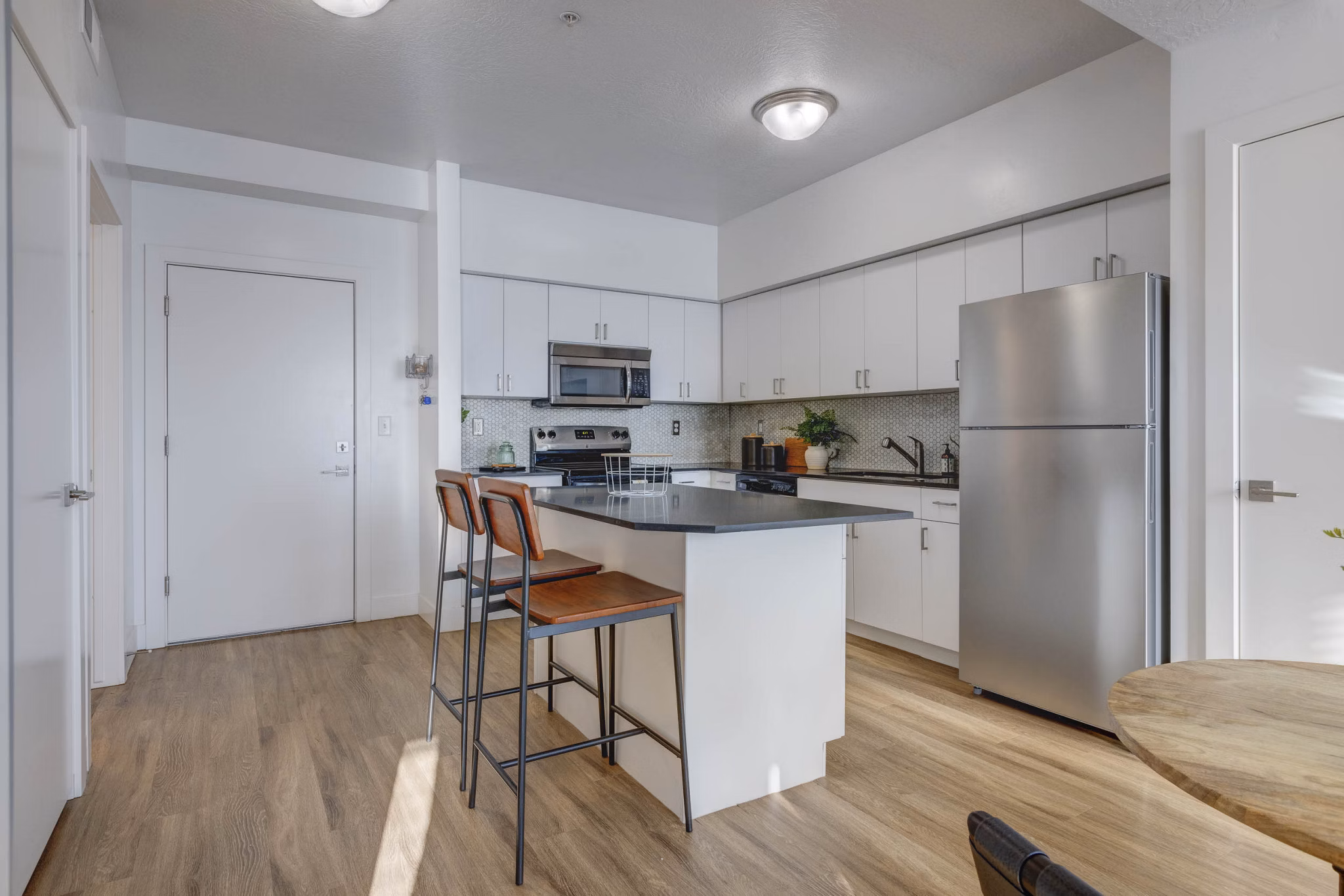kitchen at Metro at Fireclay Retail Apartments