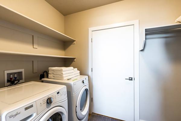 laundry room at Metro at Fireclay Apartments