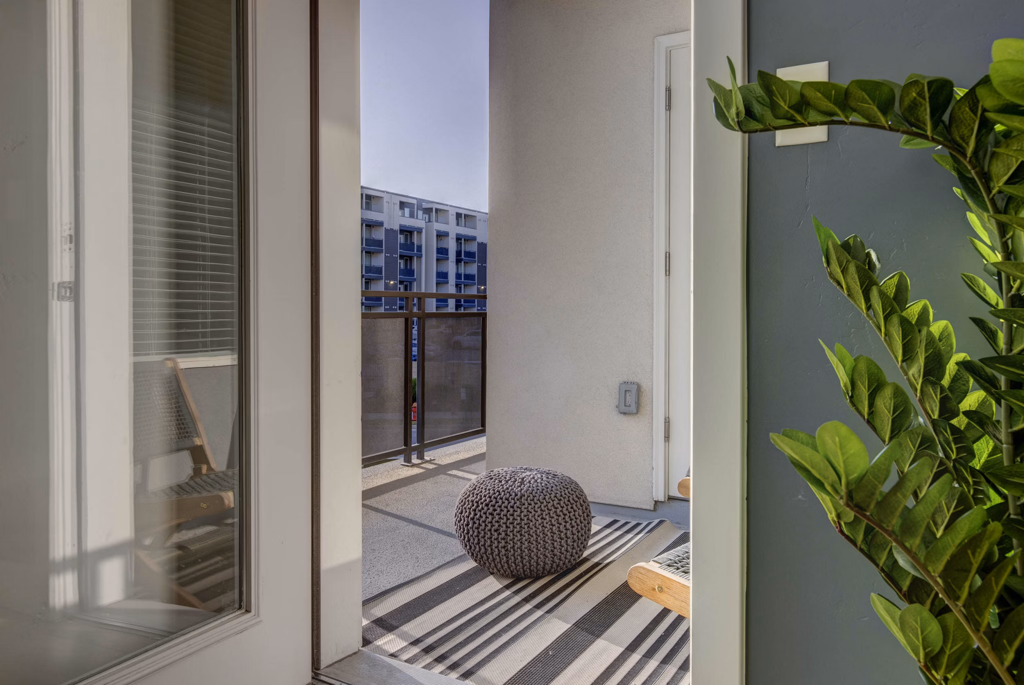 patio at Metro at Fireclay Retail Apartments