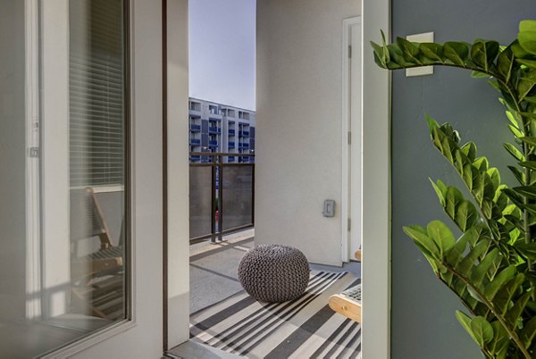 patio at Metro at Fireclay Retail Apartments