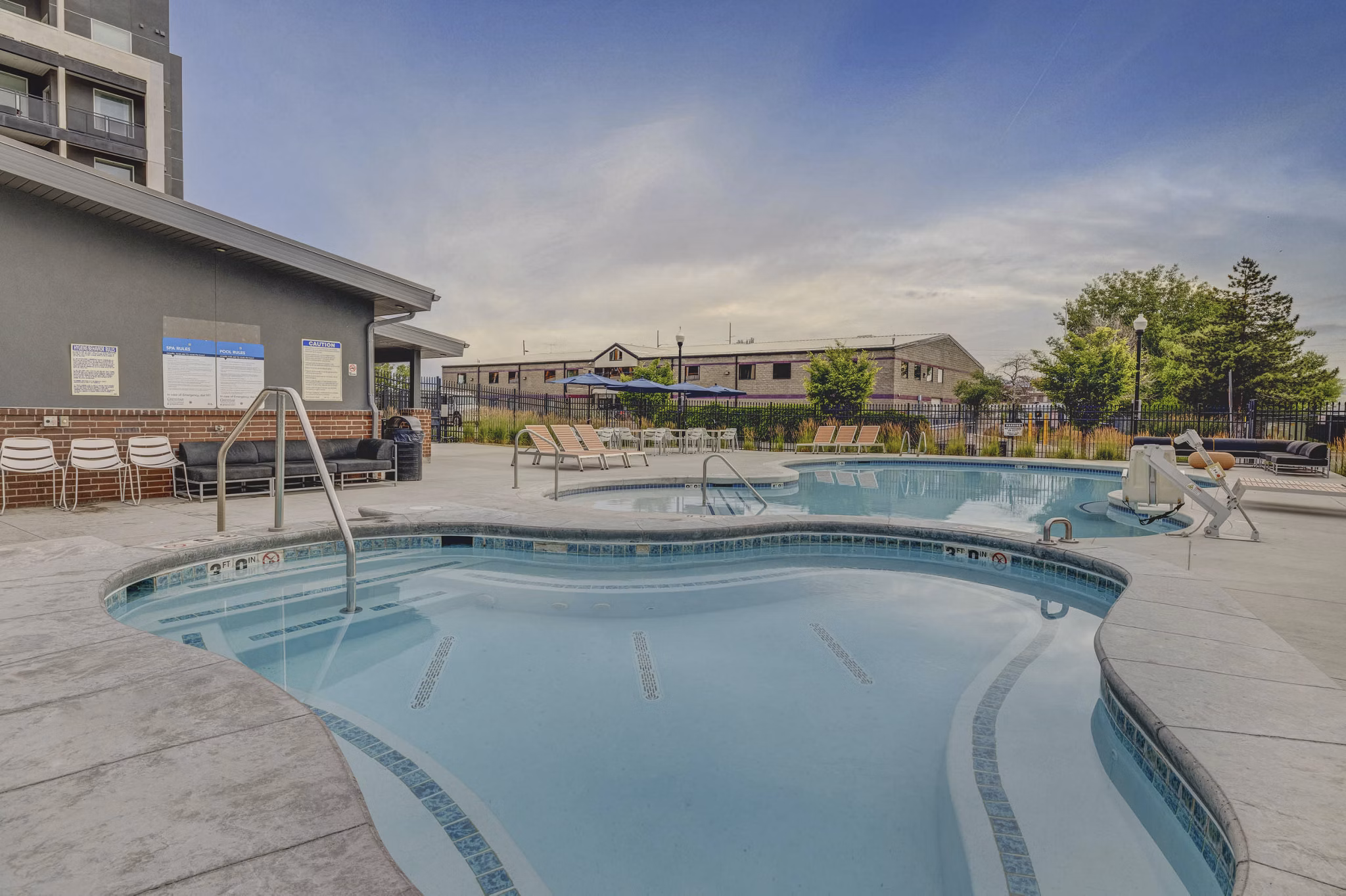 pool at Metro at Fireclay Apartments 