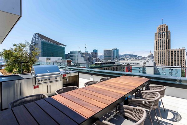 grill area/patio at Harvest Apartments