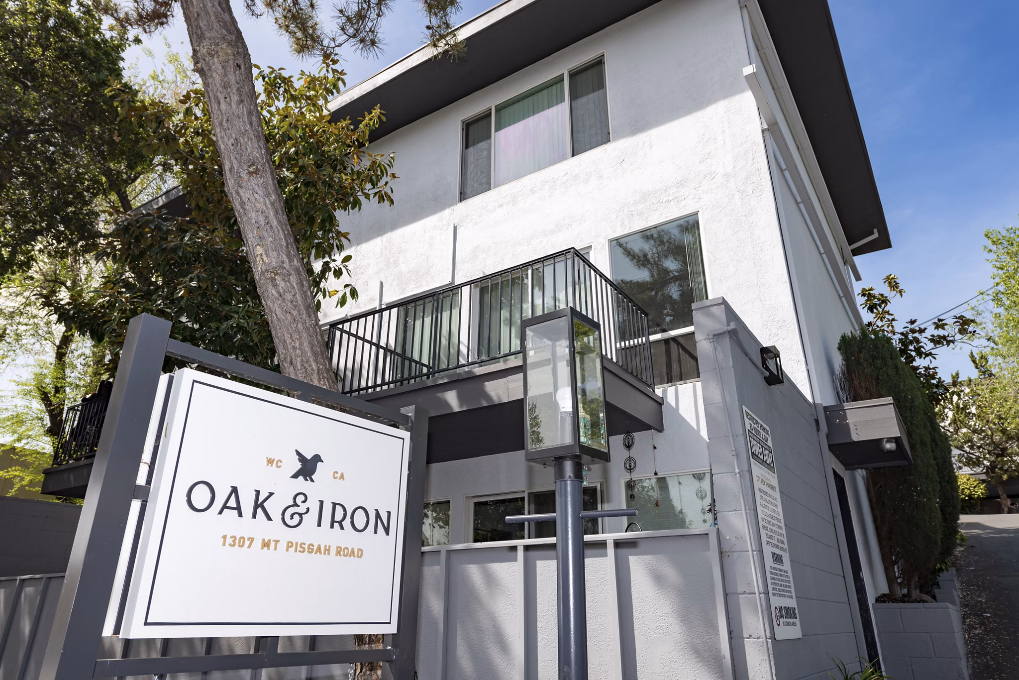 Oak & Iron: Stylish mid-rise luxury apartments with sleek design in central location