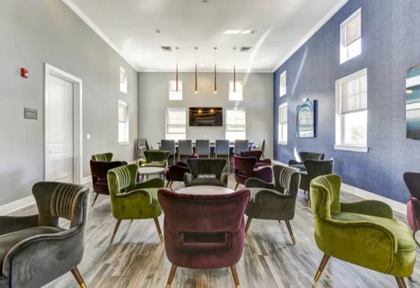 clubhouse at Hudson Mews Apartments