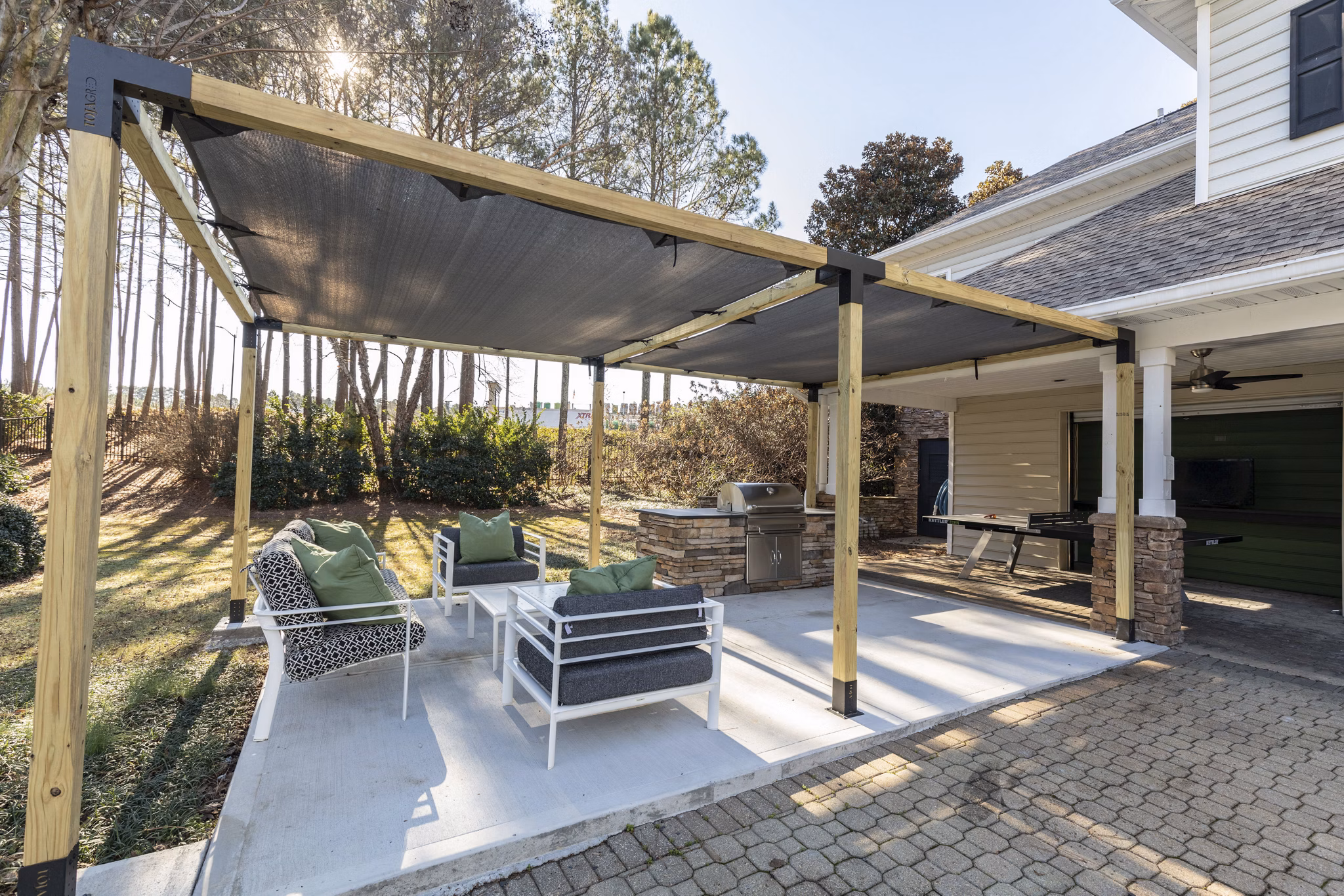 grill area at Shiloh Green Apartments
