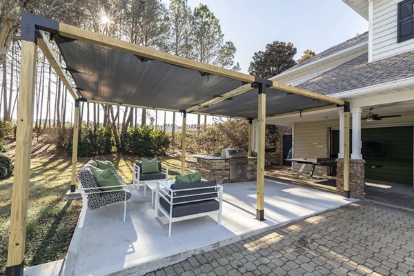 grill area at Shiloh Green Apartments