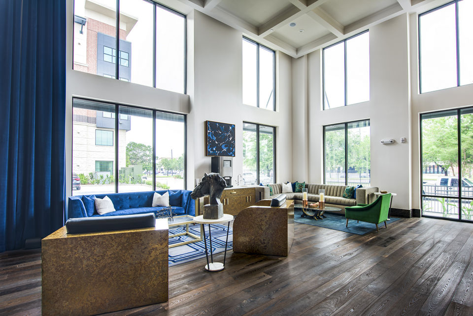 Spacious clubhouse lobby with elegant decor at Mezzo Kirby Med Center Apartments