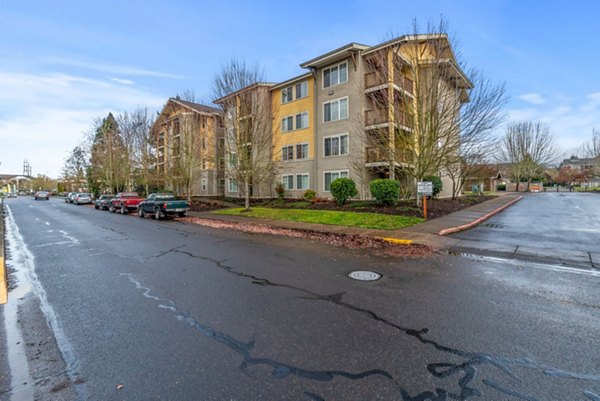 exterior at Willamette Gardens Apartments