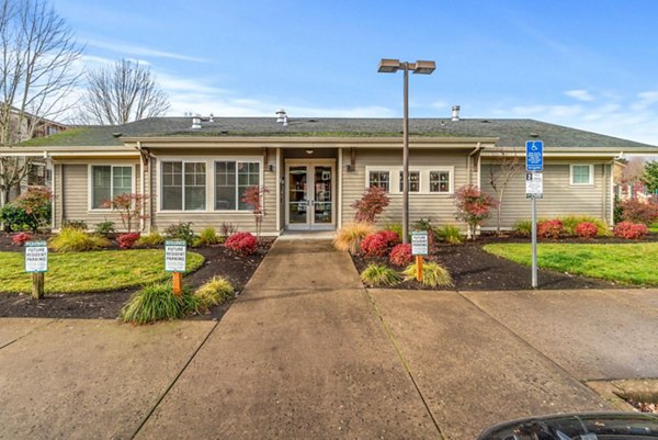 exterior at Willamette Gardens Apartments