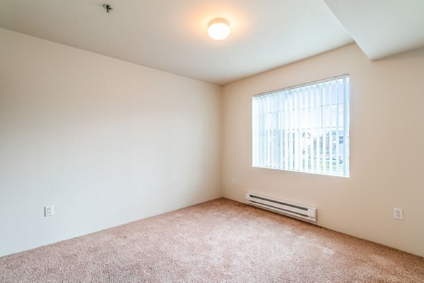 bedroom at Willamette Gardens Apartments