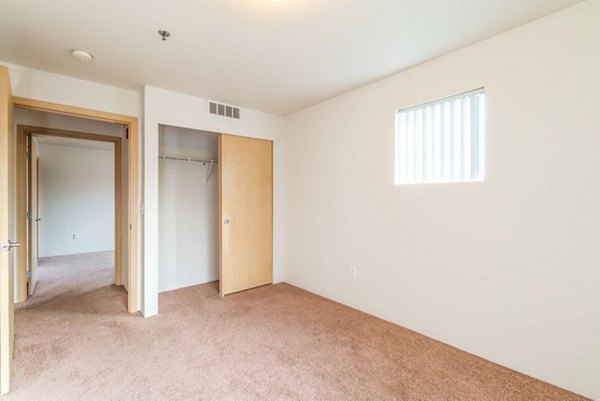 bedroom at Willamette Gardens Apartments