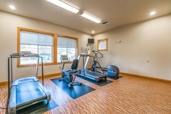 fitness center at Willamette Gardens Apartments