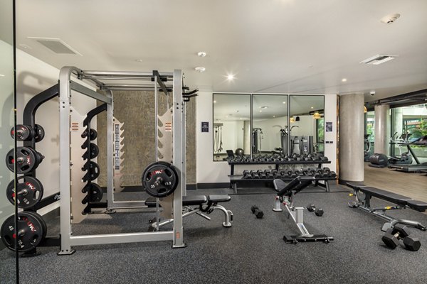 Rise Hollywood Apartments: State-of-the-art fitness center with modern equipment