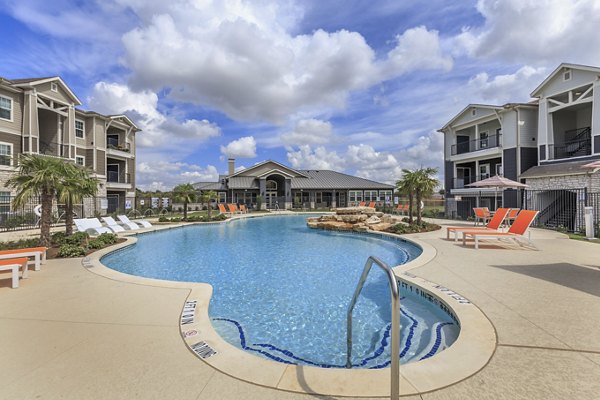 pool at Roots at Waco Apartments