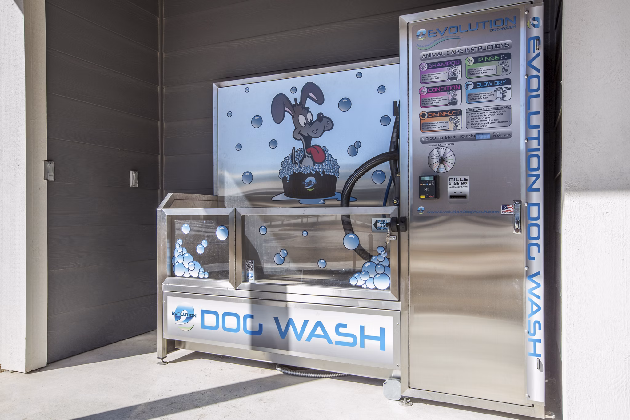 Dog wash station for pet grooming at Roots at Waco Apartments