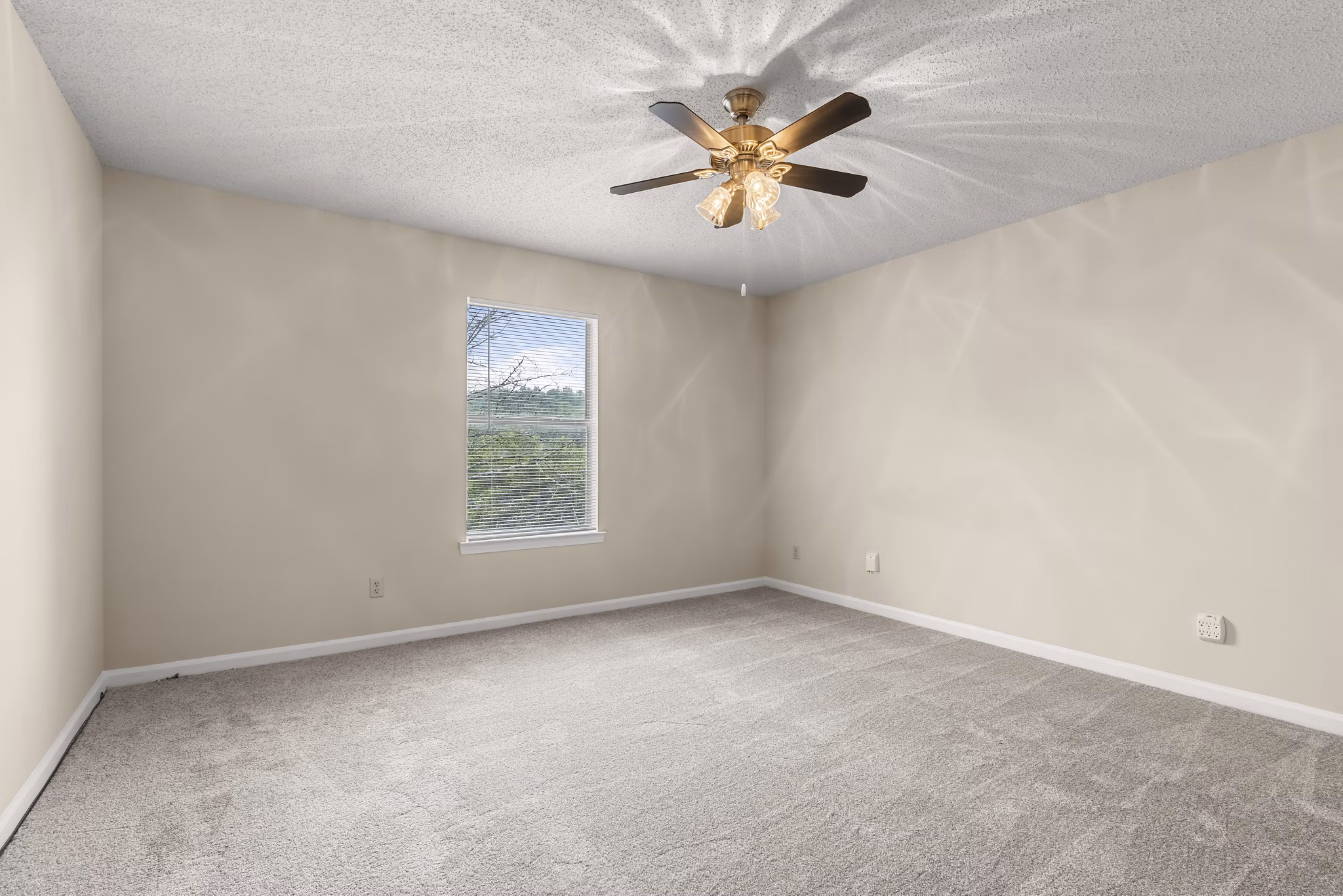 bedroom at Avana Bellevue Apartments