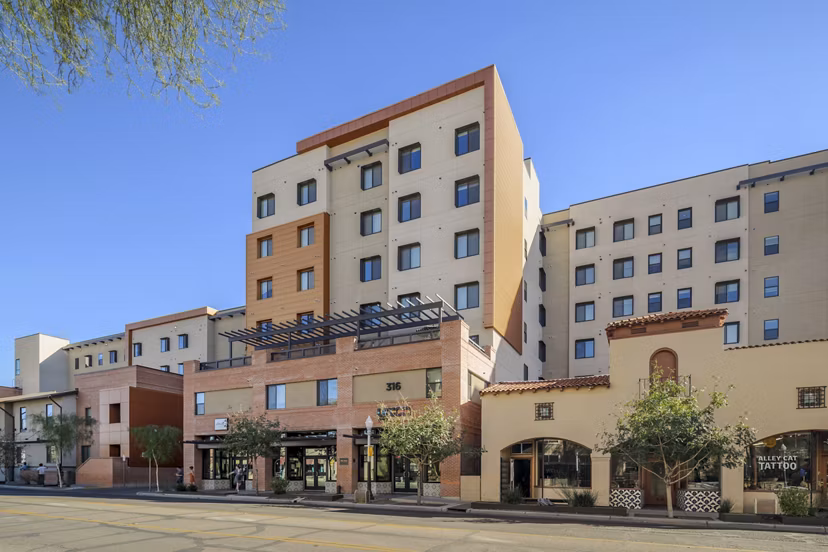 building at Union on 6th Apartments