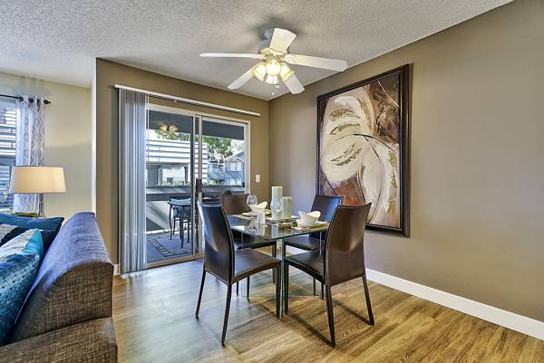 dining area at Colony Parc Apartments