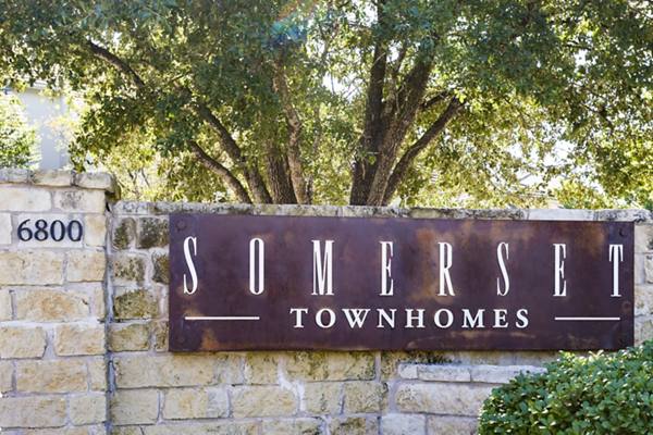 signage at Somerset Townhomes