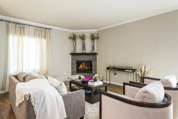 Cozy living room with modern decor at Somerset Townhomes luxury apartments