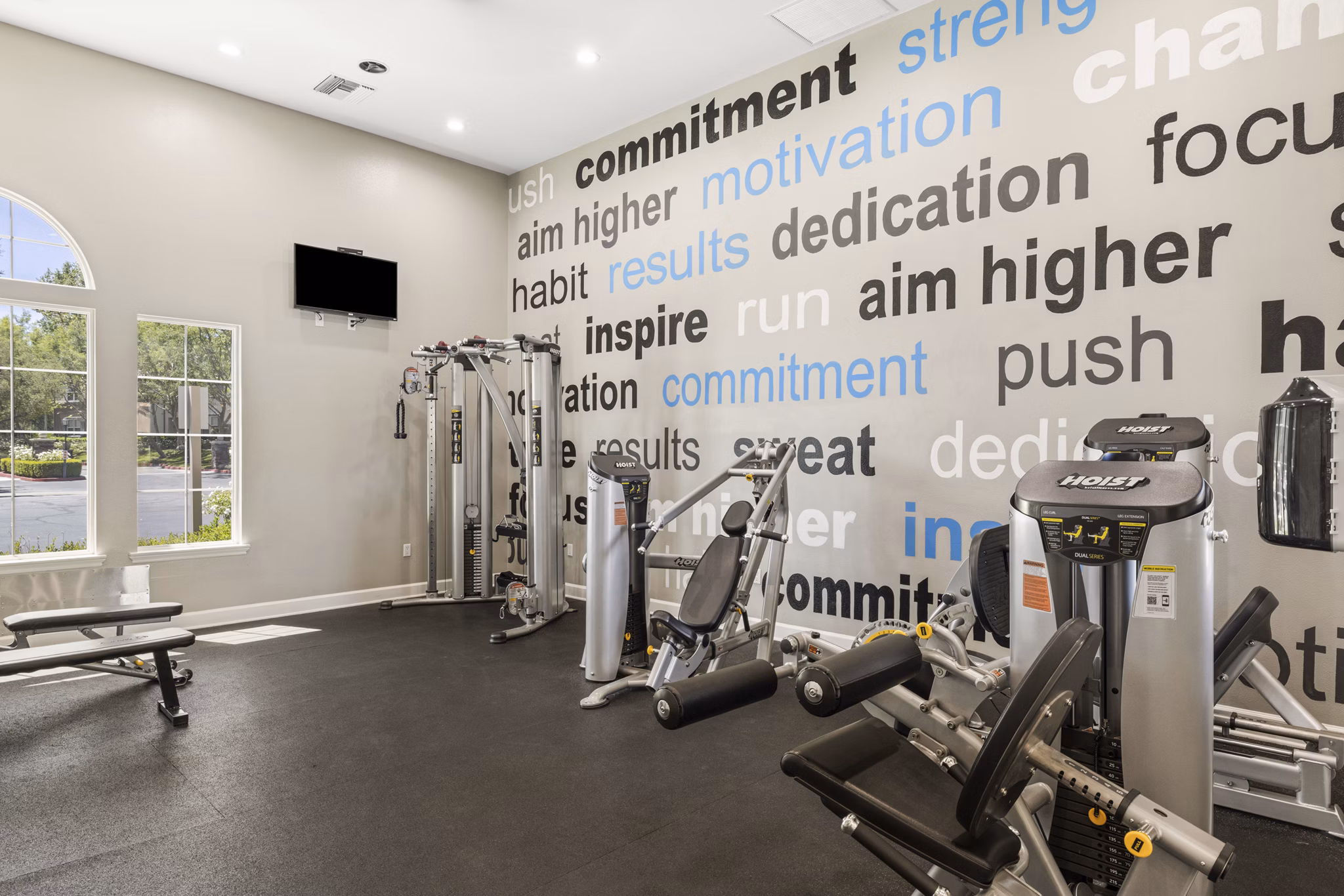 fitness center at Parc Chateaux Apartments
